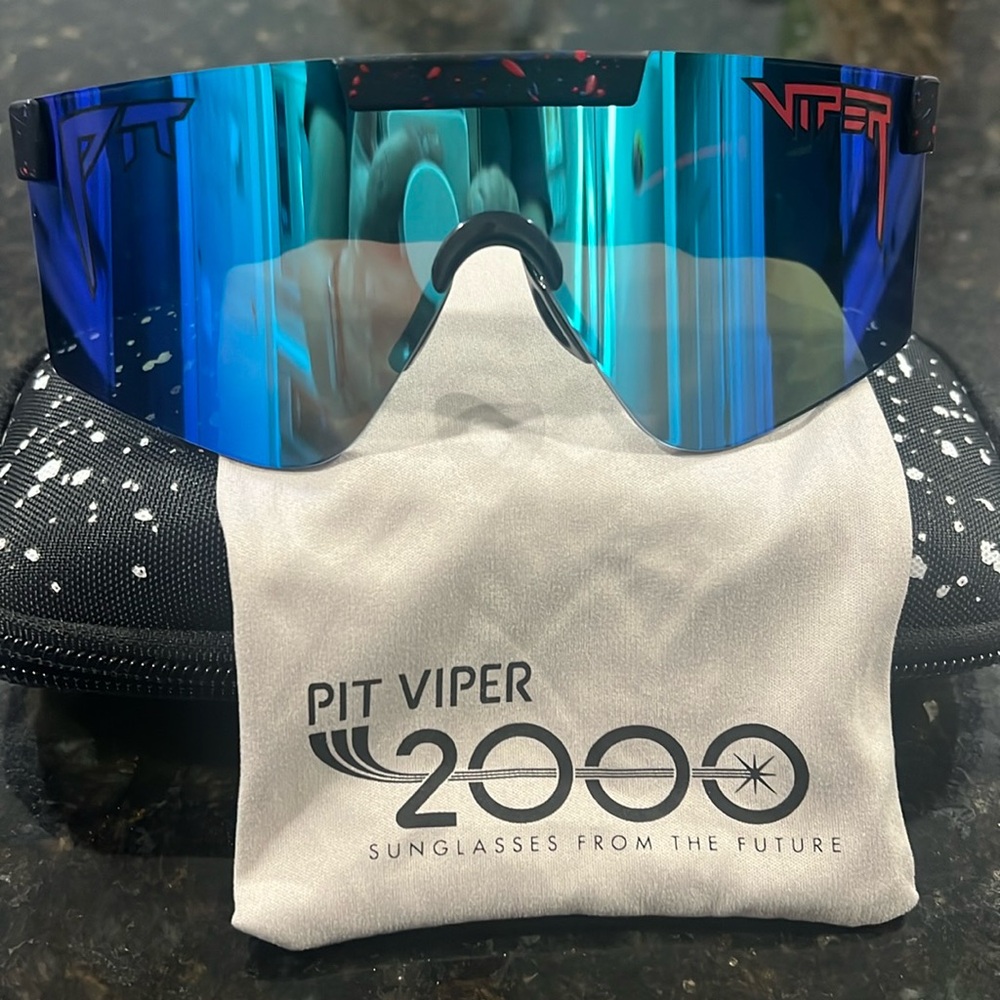 Youth pit vipers. Worn only handful of times. No scratches.